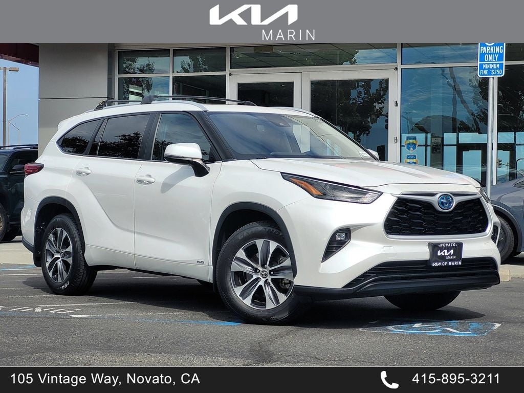 2023 Toyota Highlander Hybrid XLE