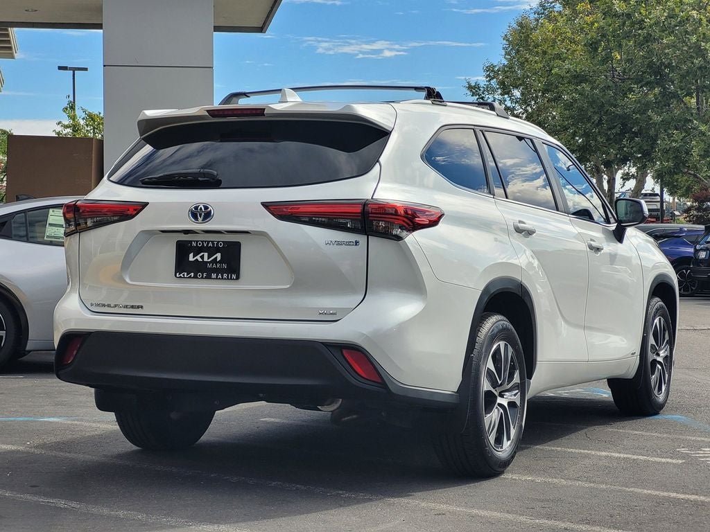2023 Toyota Highlander Hybrid XLE