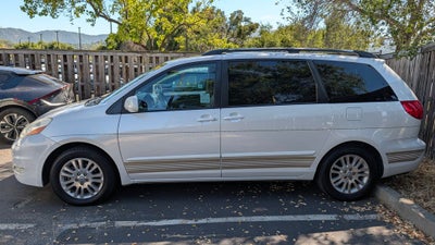 2008 Toyota Sienna XLE
