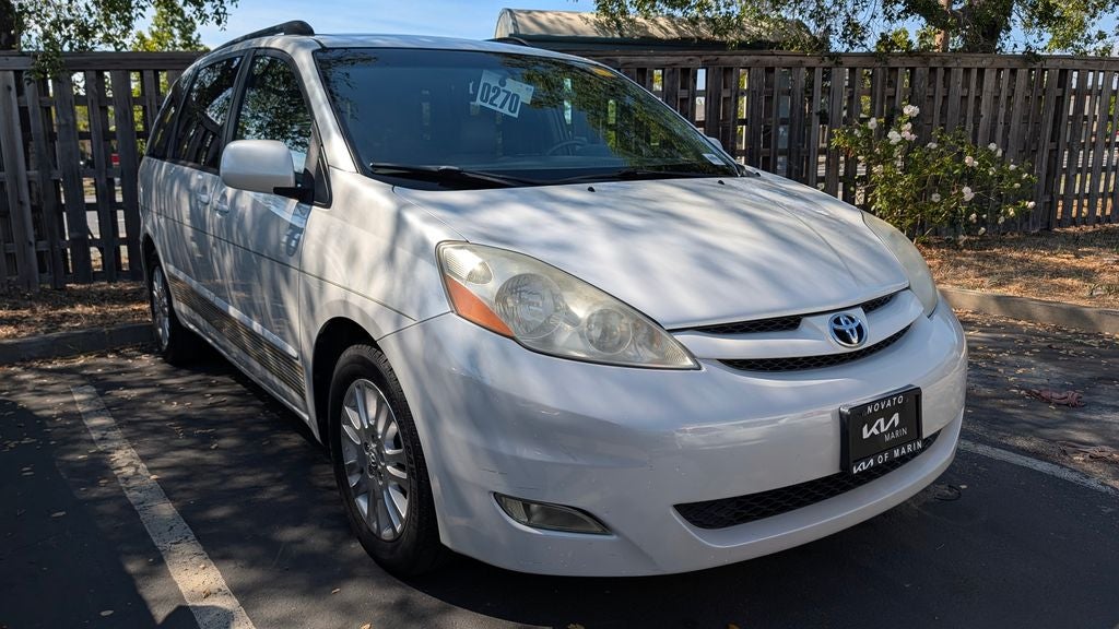 2008 Toyota Sienna XLE