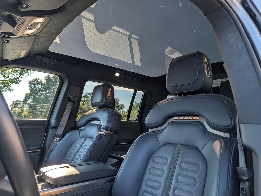 2023 Rivian R1S Adventure