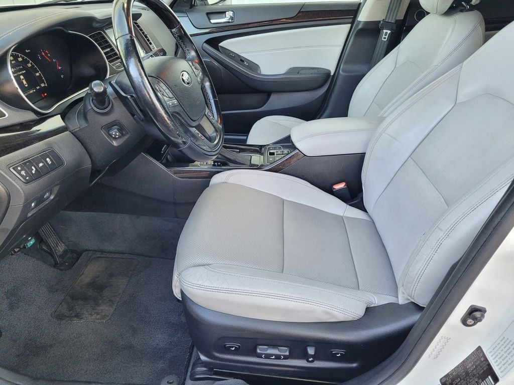 2014 Kia Cadenza Limited