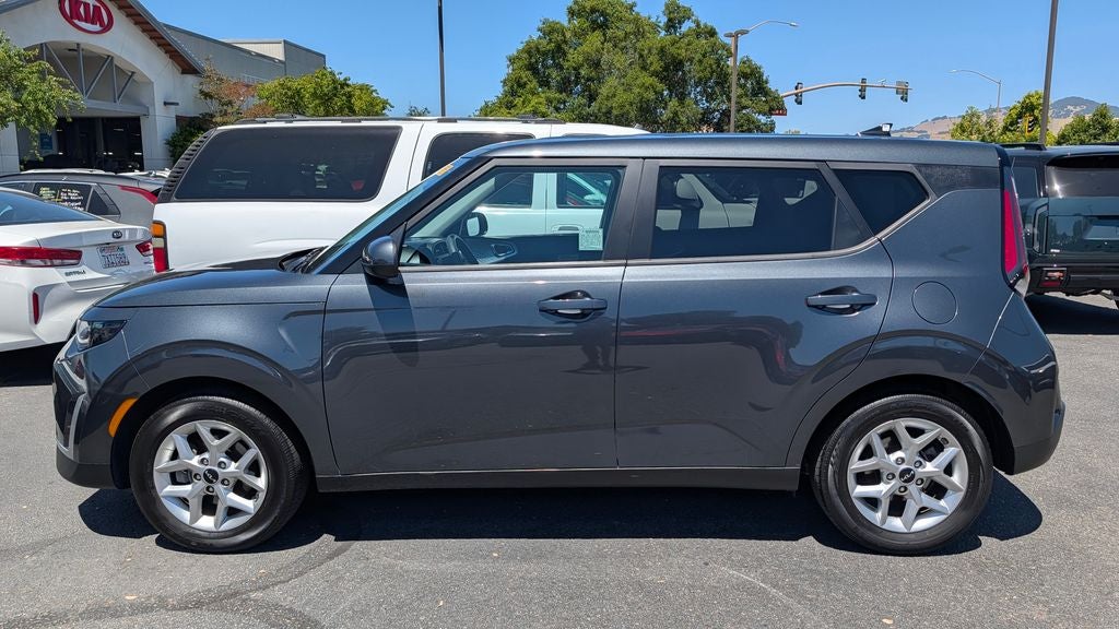 2024 Kia Soul LX