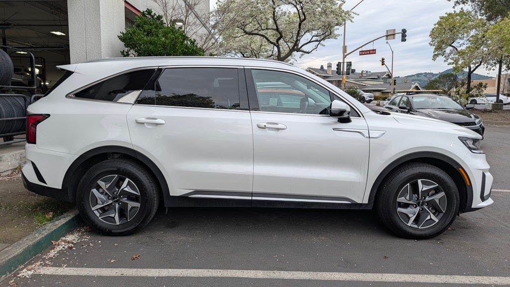 2022 Kia Sorento Hybrid S