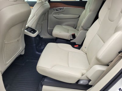 2021 Volvo XC90 Recharge Plug-In Hybrid T8 Inscription Expression 6 Passenger